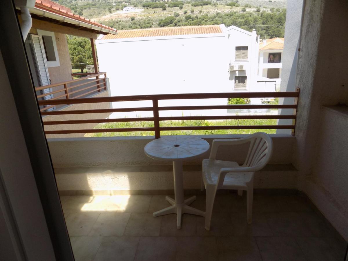 Afrodite Spacious Apartments! Айя-Евфимия Экстерьер фото