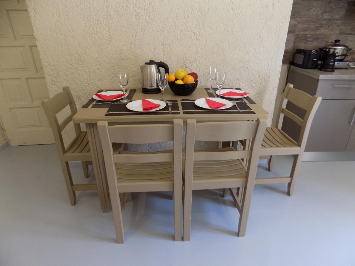 Afrodite Spacious Apartments! Айя-Евфимия Экстерьер фото
