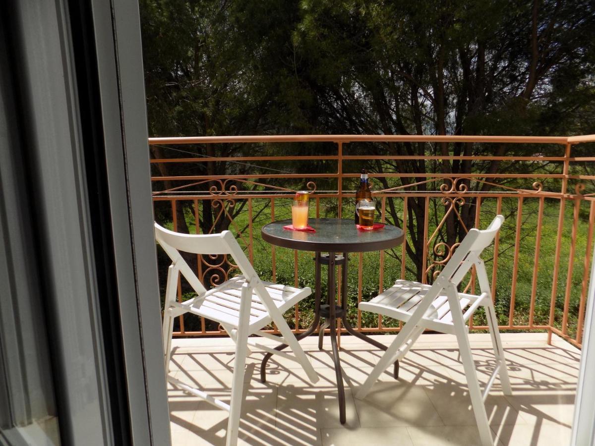 Afrodite Spacious Apartments! Айя-Евфимия Экстерьер фото