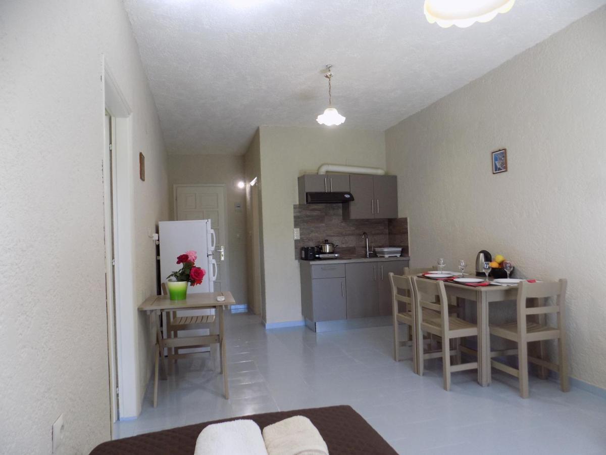 Afrodite Spacious Apartments! Айя-Евфимия Экстерьер фото